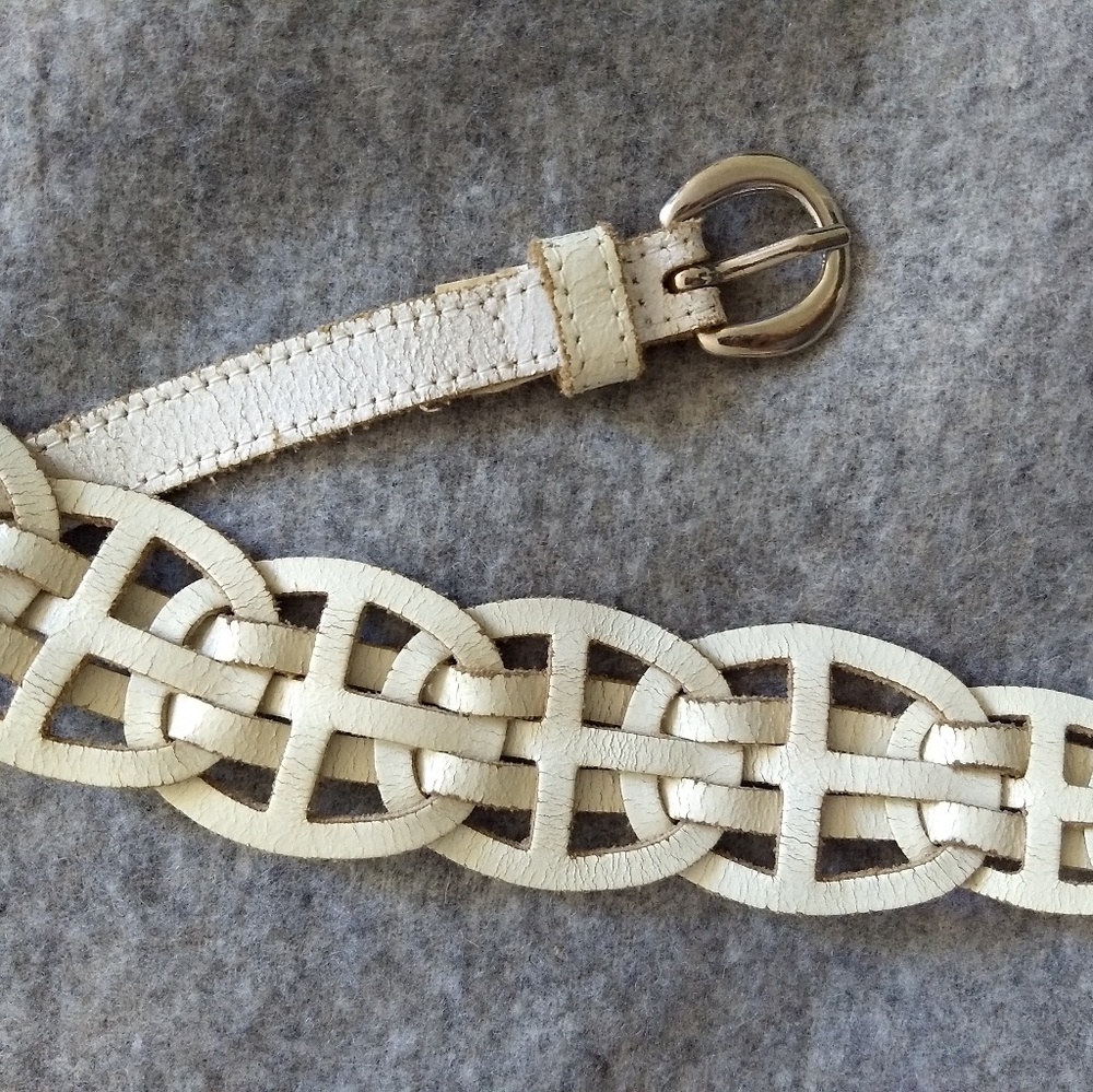 Vintage-Style Leather Belt